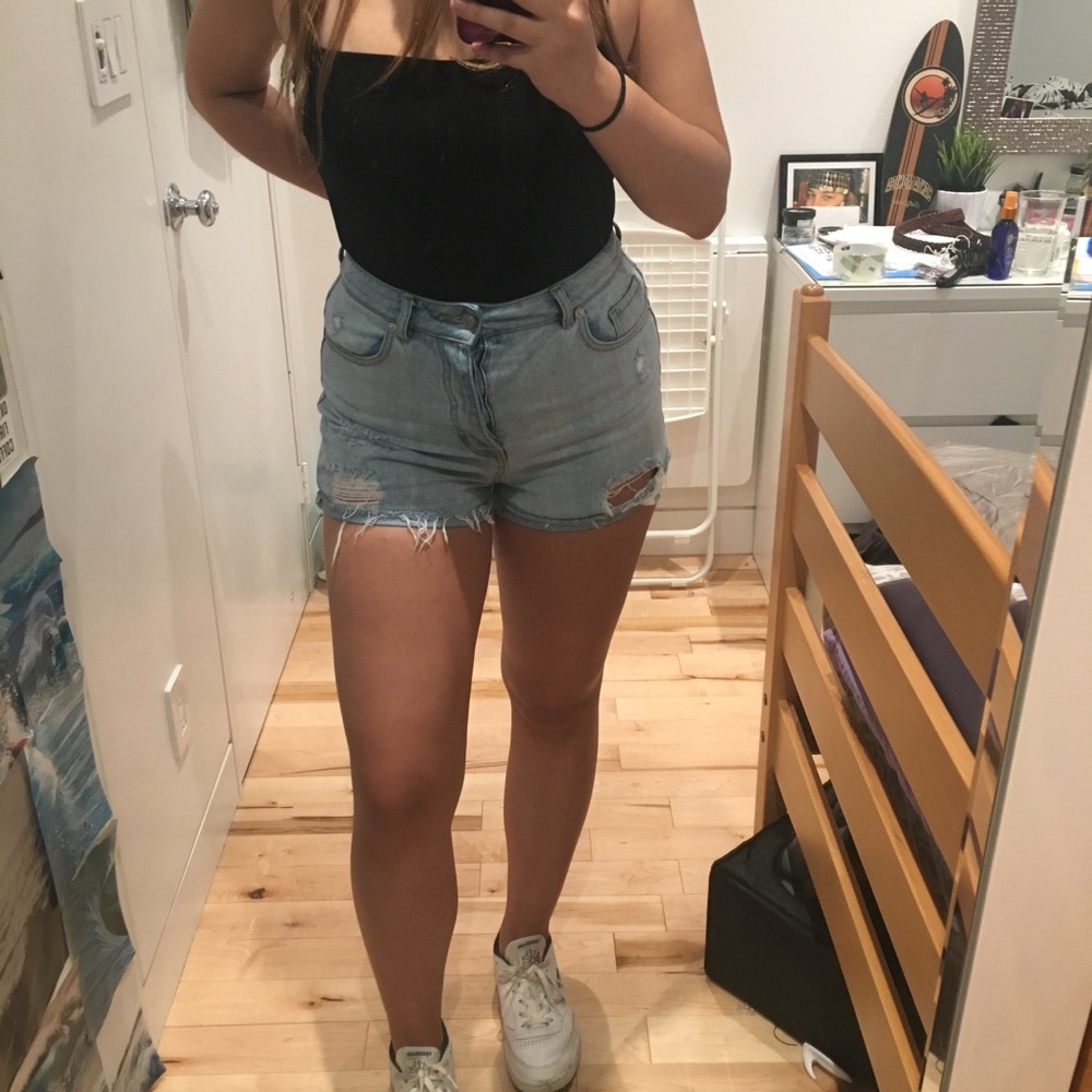 Brandy Melville denim shorts